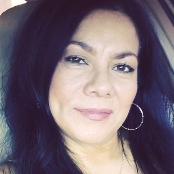 Profile Picture of Anna Tarango (@anna_tarango) on Poshmark