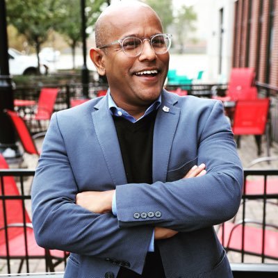 Profile Picture of 🚲🛴🚘 Andy P 🚇✈️🚥 (@transportgooru) on Twitter