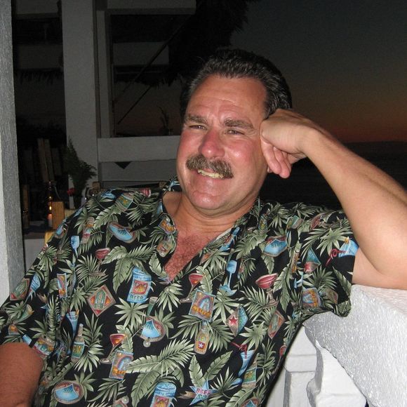 Profile Picture of Michael Anacker (@michaelanacker) on Poshmark