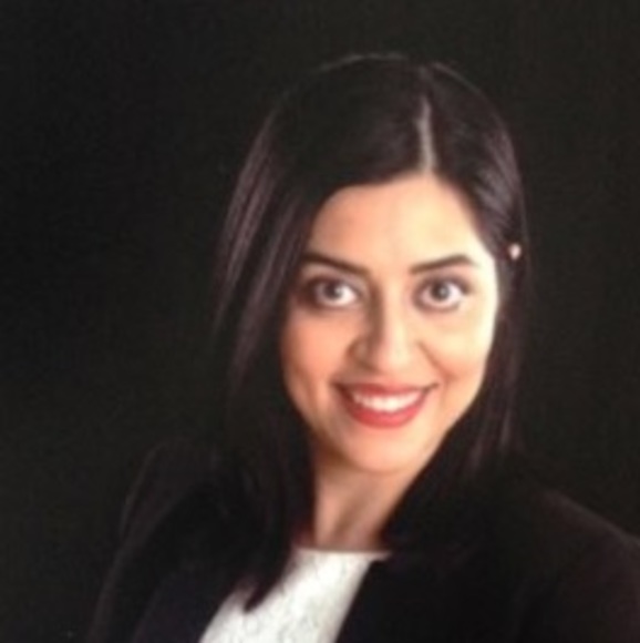 Roshanak Sadeghi - Poshmark Profile Picture of Roshanak Sadeghi (@roshanaksadeghi) on Poshmark