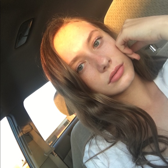 Profile Picture of Natasja Haffner (@natasjahaffner) on Poshmark