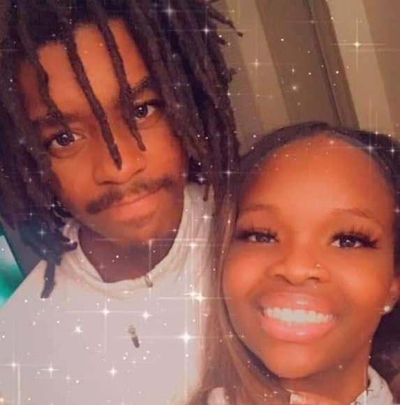 Profile Picture of Deshanae Turner (@deshanaeturner) on Poshmark