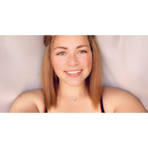 Summer Vandenberghe - Poshmark Profile Picture of Summer Vandenberghe (@summerjewels12) on Poshmark