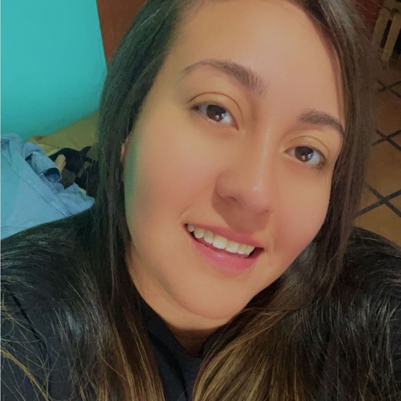 Profile Picture of Nayeli Preciado (@nayelipreciado) on Poshmark