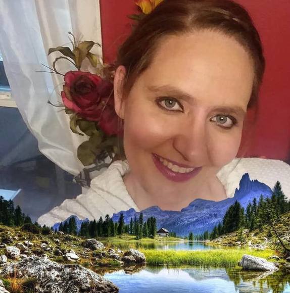 Profile Picture of Tanya Huffman (@tanyah01) on Poshmark