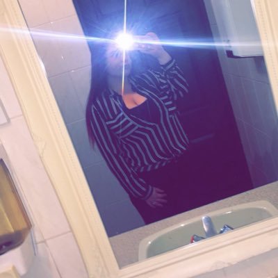 Profile Picture of Sasha Gomes (@SashaGomes13) on Twitter
