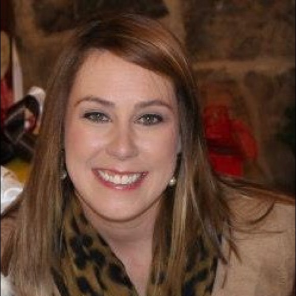Profile Picture of Charlsey Mcbee (@charlsey81) on Poshmark