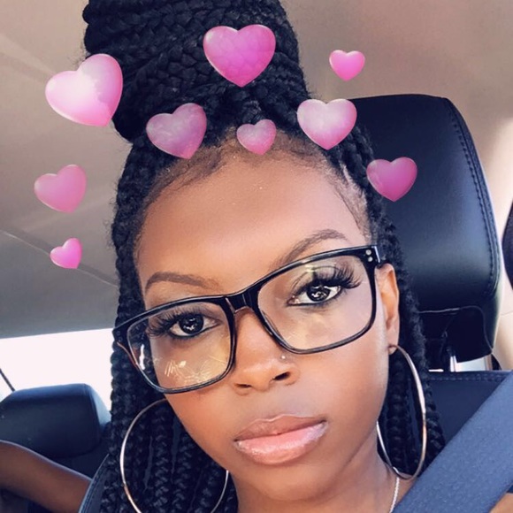 Profile Picture of Darrisha Smith (@darrishadenise) on Poshmark
