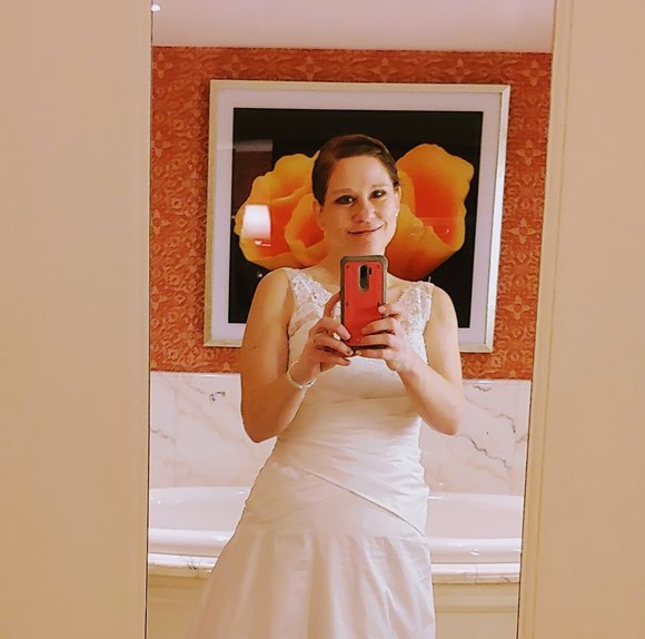Profile Picture of Bobbie Hays (@bpizzo) on Poshmark