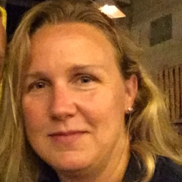 Profile Picture of L Perkins (@lmperkins76) on Poshmark