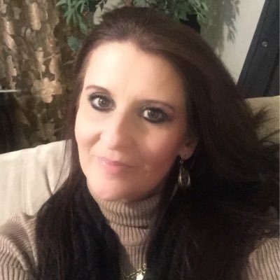 Profile Picture of Laura Luckey (@LauraLuckey911) on Twitter