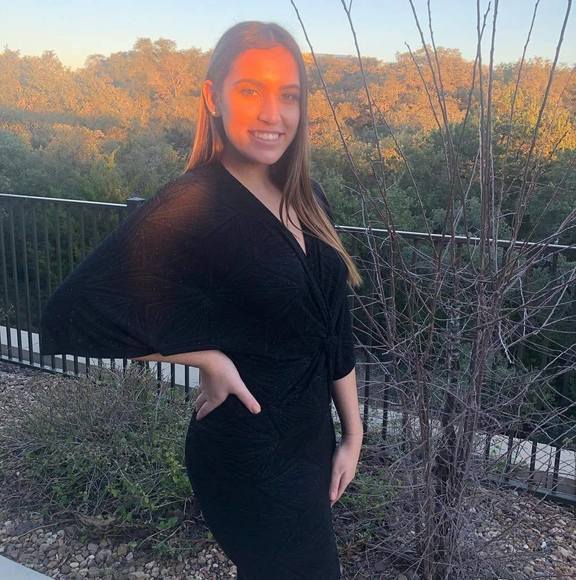 Profile Picture of Gabriela Lora (@gabriela_lora) on Poshmark