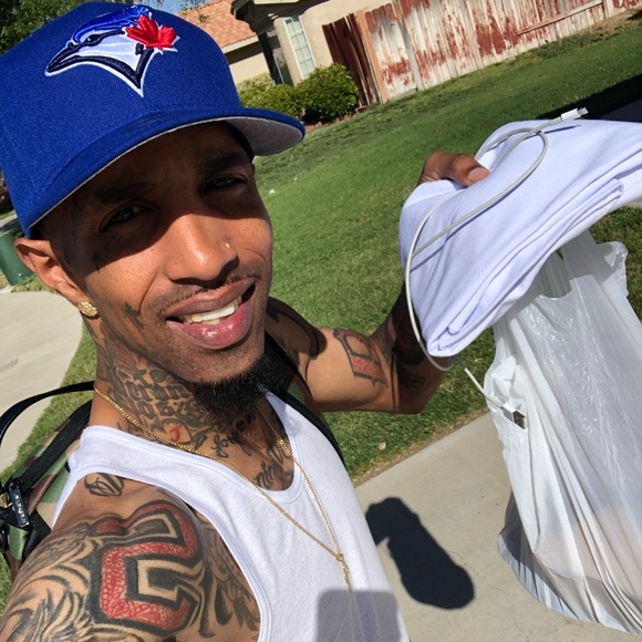 Profile Picture of Maurice Lopez (@lowlow2x) on Poshmark