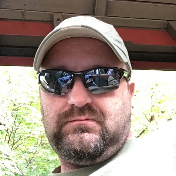 Profile Picture of Chris Pate (@cwpate1973) on Poshmark