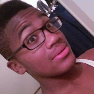 Profile Picture of Avery Barnett (@averynsheet) on Myspace