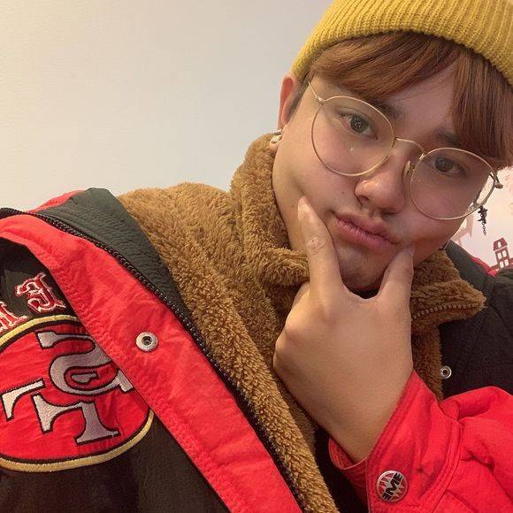 Profile Picture of Julian Serrano (@julianpowpow) on Poshmark