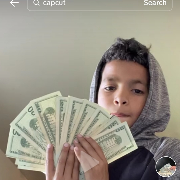 Profile Picture of Michael Belman (@michaelbelman17) on Poshmark