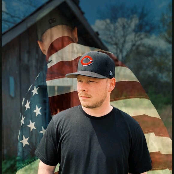 Profile Picture of Jonathan Kennedy (@jonathan12186) on Poshmark