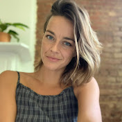 Profile Picture of Chloe Devine (@ChloeDevineghloie) on Youtube