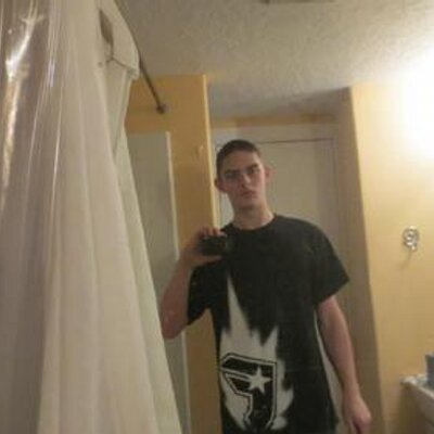 Profile Picture of Michael Lanham (@MikeLanhamProd) on Twitter