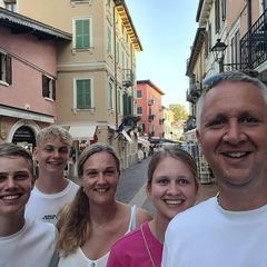 Profile Picture of Anne de Vries (@@annedevries5) on Tiktok