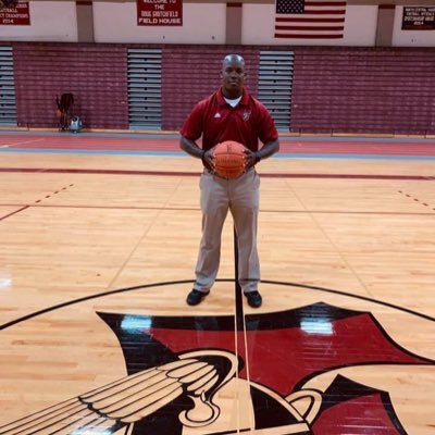 Profile Picture of James McCall (@MackFPD) on Twitter