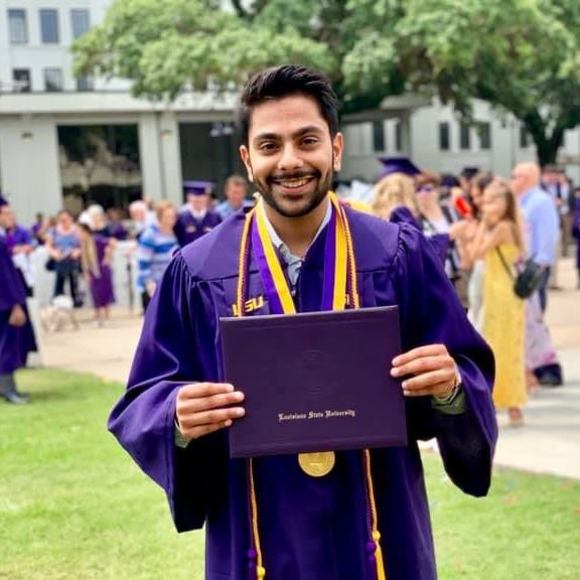 Profile Picture of Darshil Patel (@darshil1359) on Poshmark