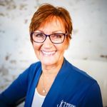 Profile Picture of Dixie Simon | WA Realtor (@dixie_haven) on Instagram