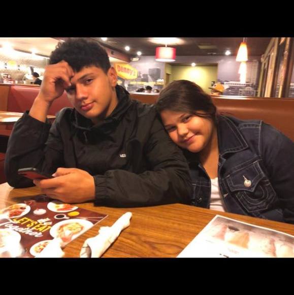 Profile Picture of Salomé Salomé (@zenia_2218) on Poshmark