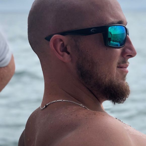 Profile Picture of Hunter Henson (@hunter_henson) on Poshmark