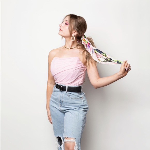 Profile Picture of Amanda Fabry (@dandiemandie) on Poshmark