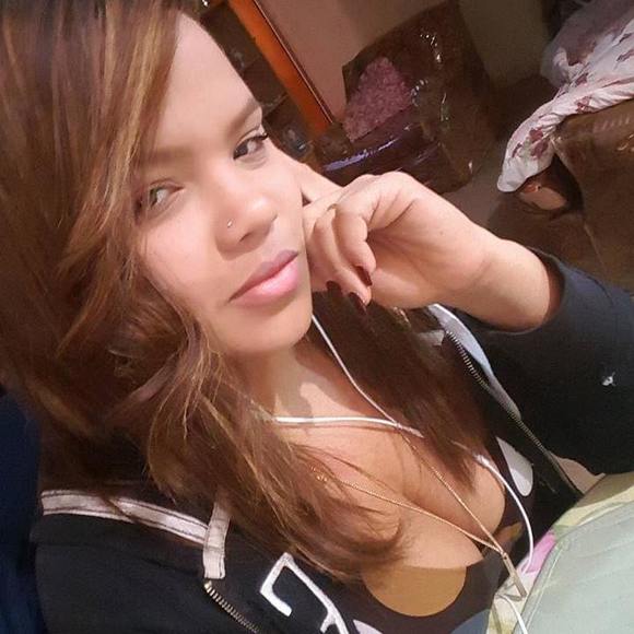 Profile Picture of Lisselott Reinoso (@lisselottr) on Poshmark