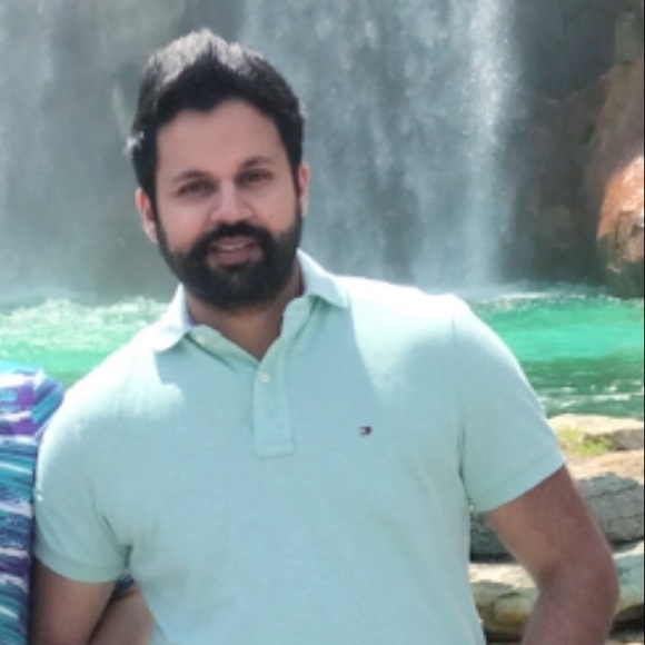 Profile Picture of Mike Singh (@mikesingh91) on Poshmark