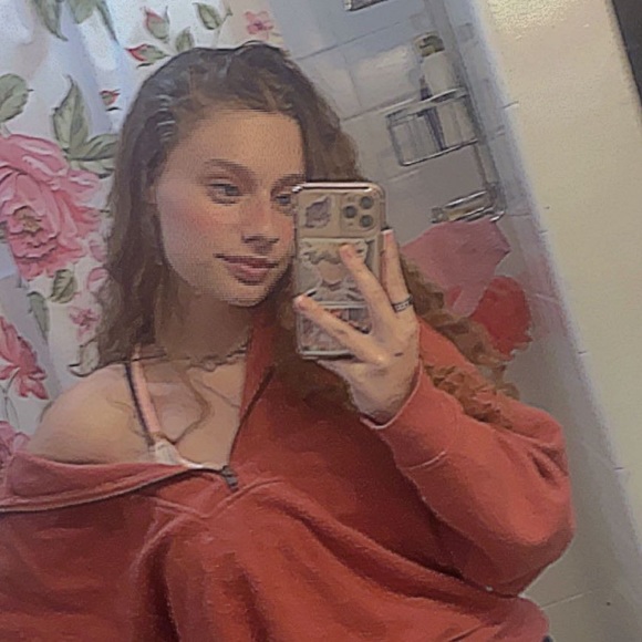 Profile Picture of Joslynn Jarrait (@jjarrait05) on Poshmark