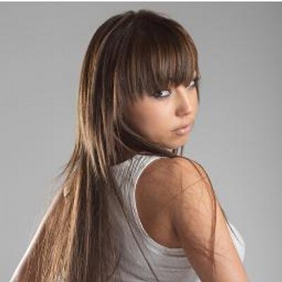 Profile Picture of Amanda Summer (@Lovesharetips) on Twitter