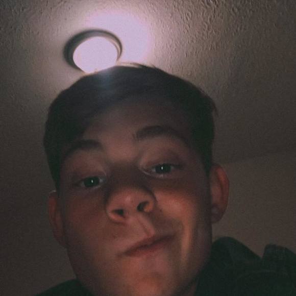 Profile Picture of Patrick Simpson (@patrick_simpson) on Poshmark