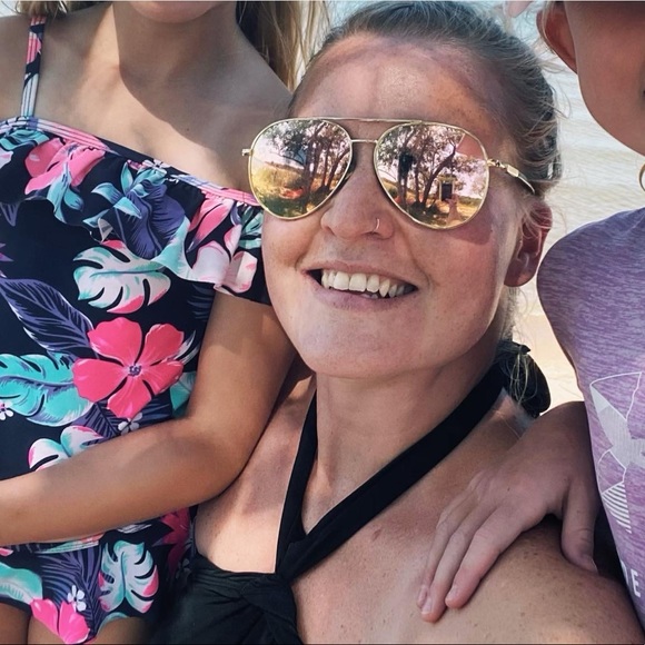 Profile Picture of Christina Breihof (@cabreihof) on Poshmark