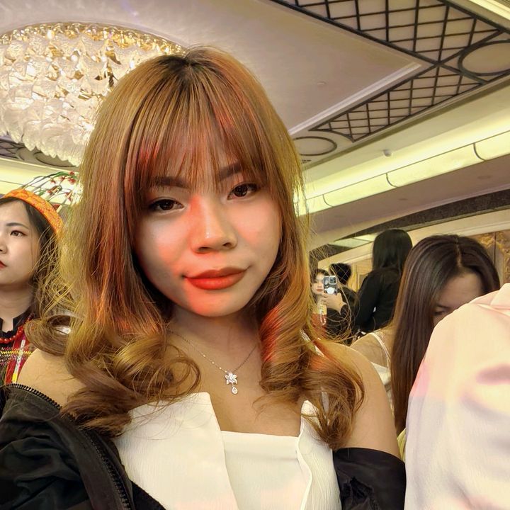 Profile Picture of Crystal (@crosseng65) on Tiktok