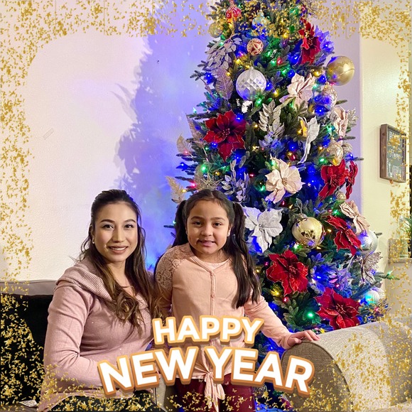 Profile Picture of Emz Otalum (@charming_emm22) on Poshmark