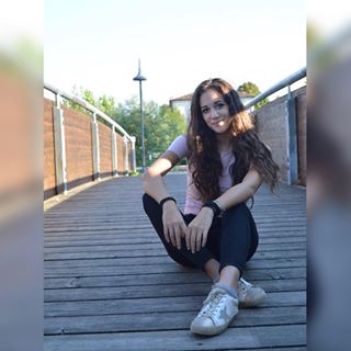 Profile Picture of Deborah Simonetti (@deborah.gottardo.73) on Facebook
