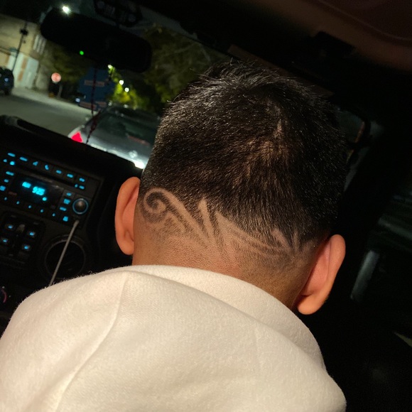 Profile Picture of Oswaldo Castillo (@oswaldo1023) on Poshmark