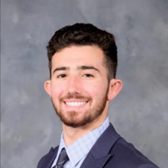 Profile Picture of Dylan Ruskin (@dylanruskin) on Poshmark