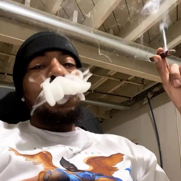 Profile Picture of Leek Leek (@leekleek495) on Poshmark