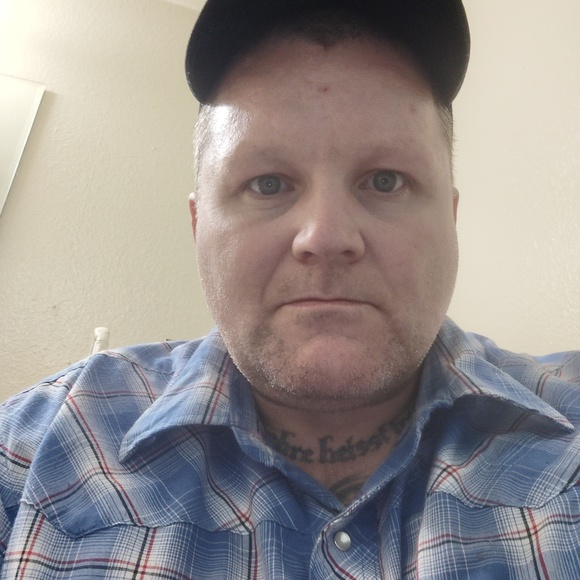 Profile Picture of Jeff Bohnenkamp (@jeffmbohnenkamp) on Poshmark