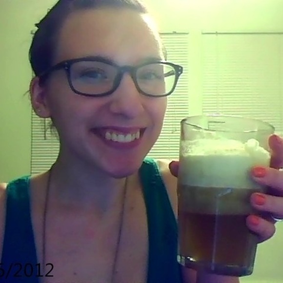 Profile Picture of Shayla Alexander (@shayla90) on Poshmark