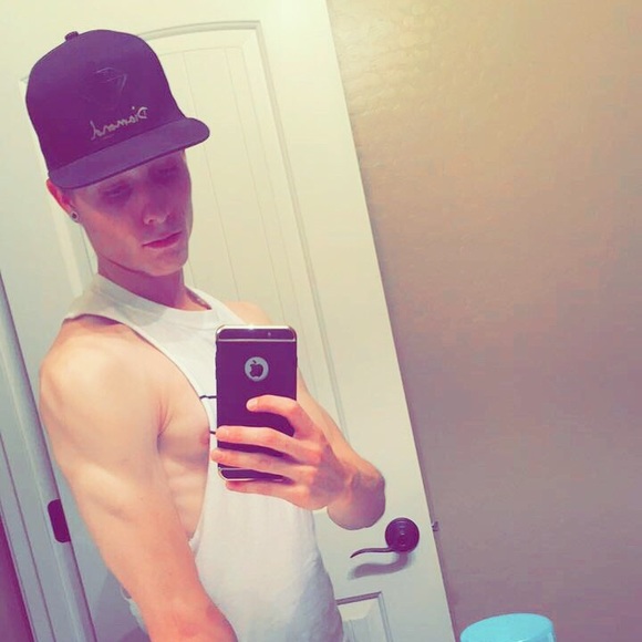 Profile Picture of Blake Jerome (@blakescottboi) on Poshmark