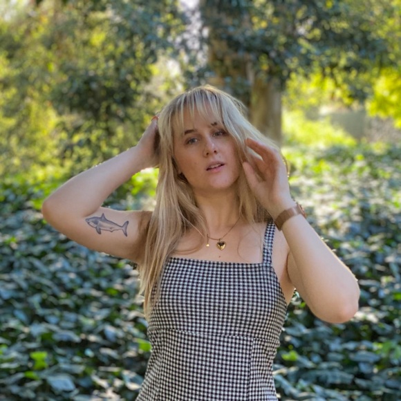 Profile Picture of Ruby Price (@ruby_price) on Poshmark