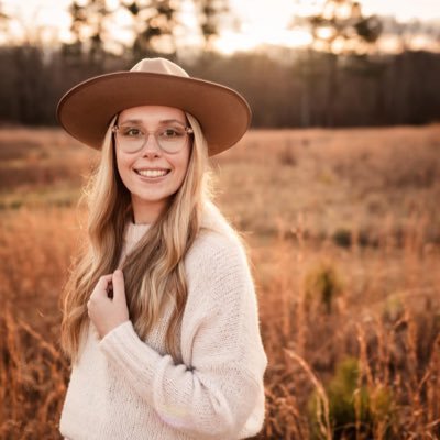 Profile Picture of Lauren Boyd (@LaurenBoyd98) on Twitter