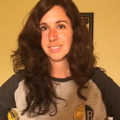 Profile Picture of Amanda Slate (@thsltfmly) on Twitter