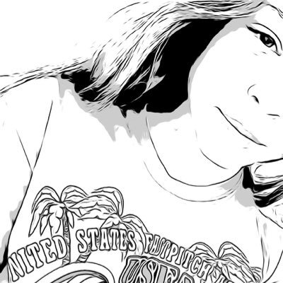 Profile Picture of Lilly Newman (@Royal_Lilly02) on Twitter